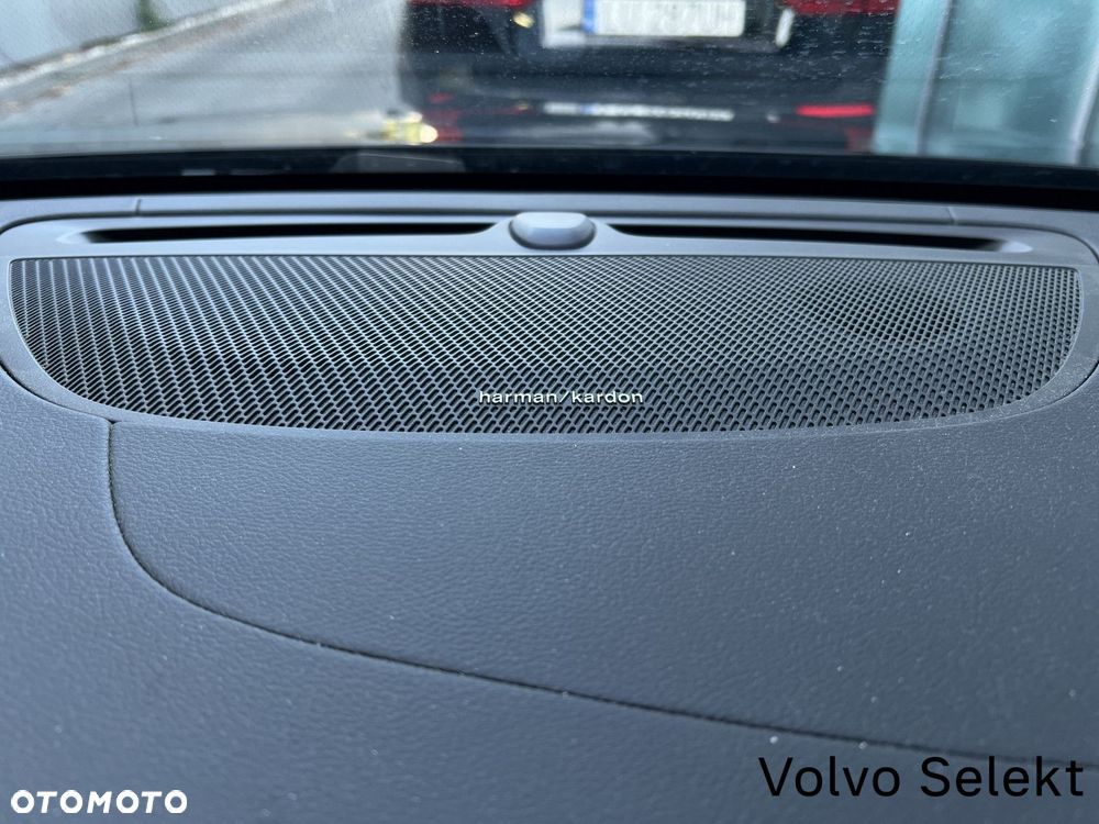 Volvo V60 Cross Country - 28