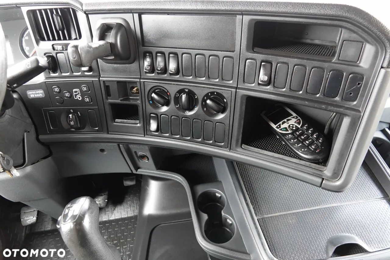 Scania R 490 / RETARDER / KLIMA POSTOJOWA  / HIGHLINE / ALUFELGI /  EURO 6 / MANUAL / 2014 R / SPROWADZONY - 28