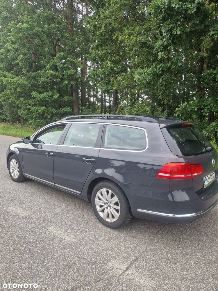 Volkswagen Passat 1.6 TDI Comfortline - 4