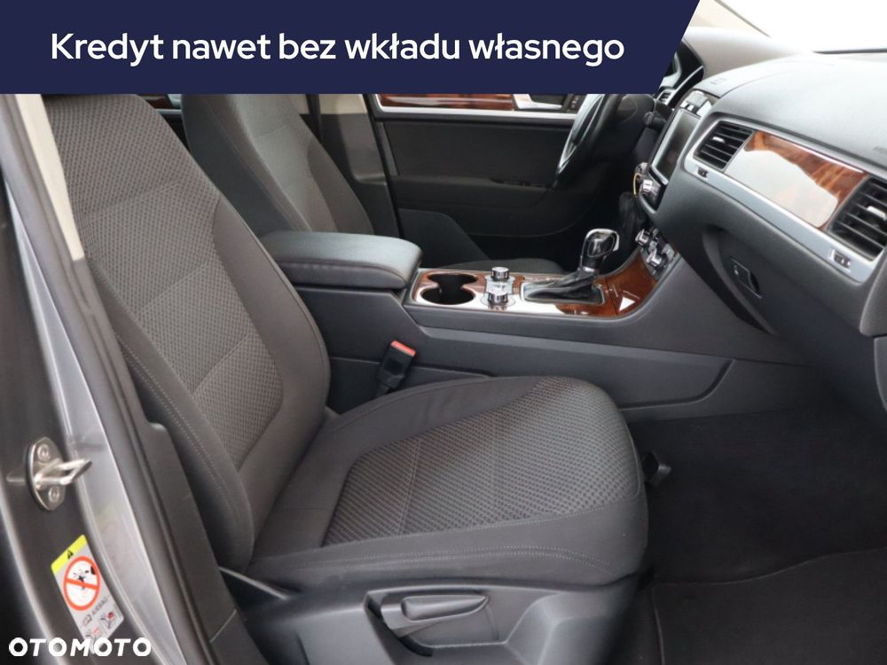 Volkswagen Touareg - 11