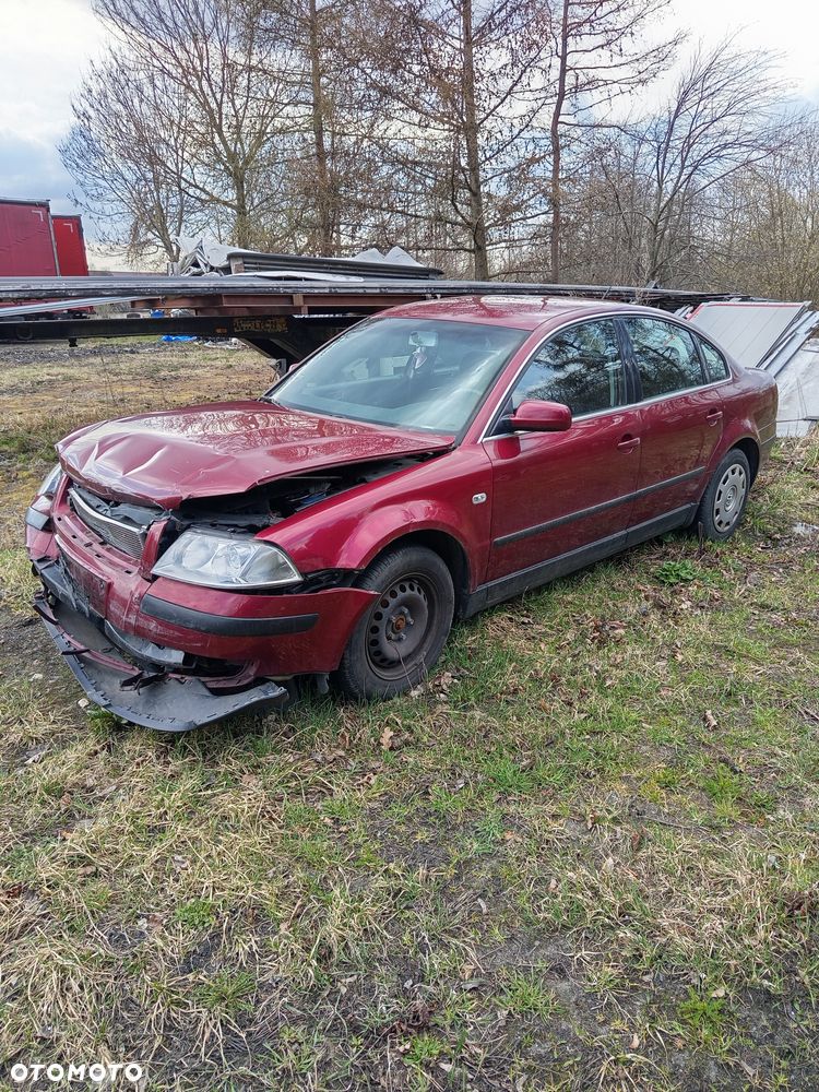 Volkswagen Passat - 3