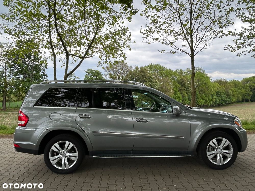 Mercedes-Benz GL - 39