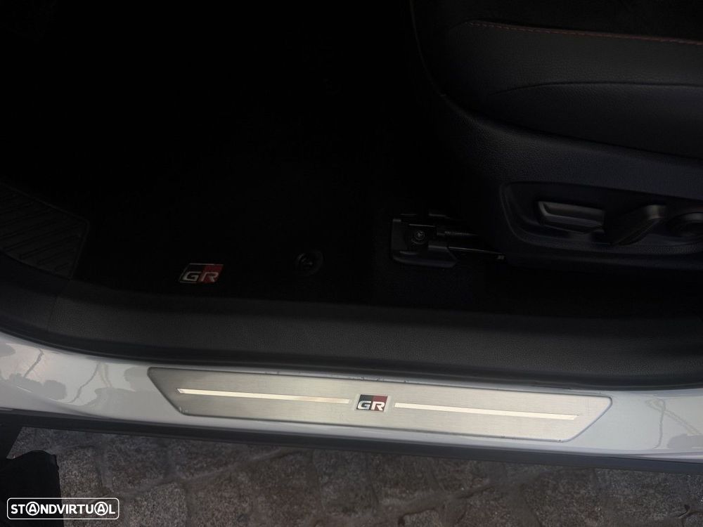 Toyota C-HR 2.0 HDF Plug-in GR Sport Premiere Edition - 31