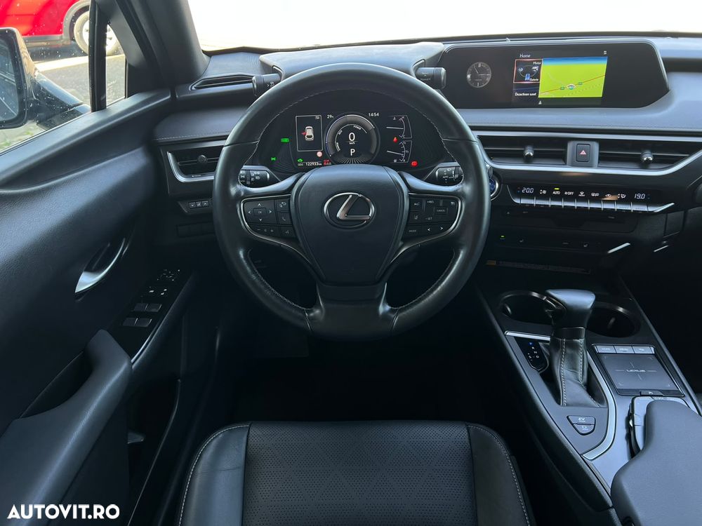Lexus UX 250h (E-FOUR) Executive Line - 22