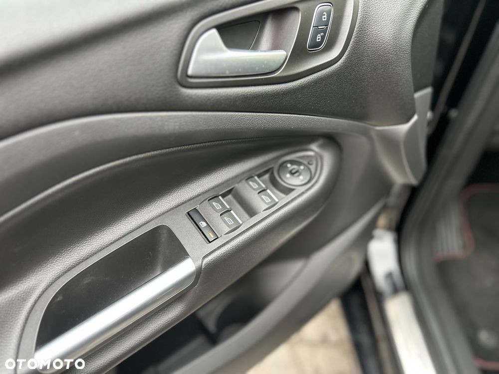 Ford Kuga 2.0 TDCi 4x4 ST-Line - 18