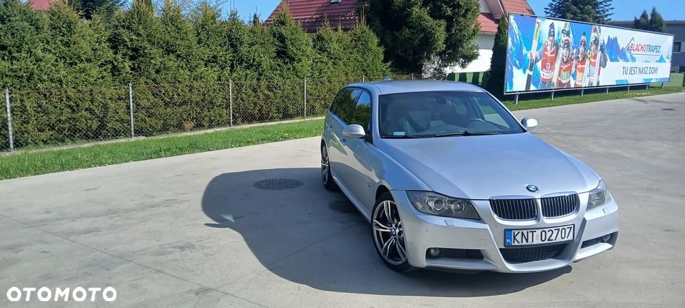 BMW Seria 3 330xi - 1