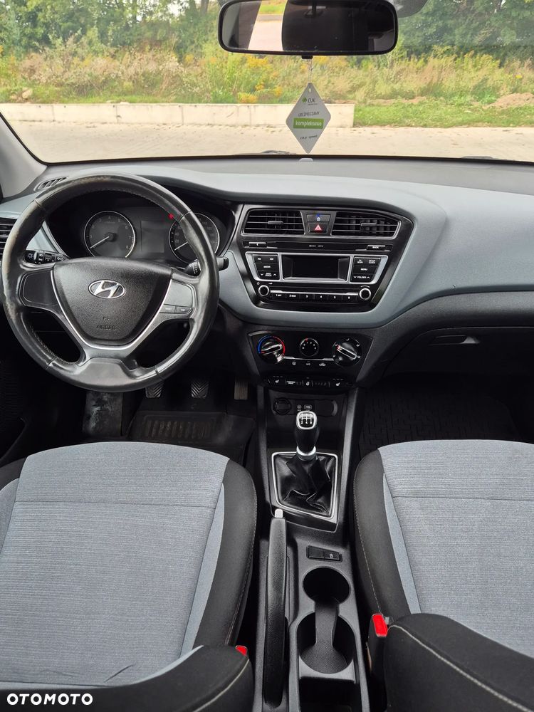 Hyundai i20 - 10