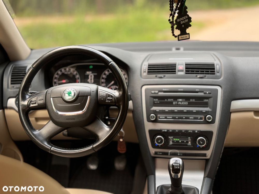 Skoda Octavia 2.0 TDI DPF Elegance - 10