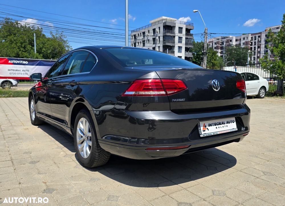Volkswagen Passat 1.5 TSI ACT DSG Comfortline - 4