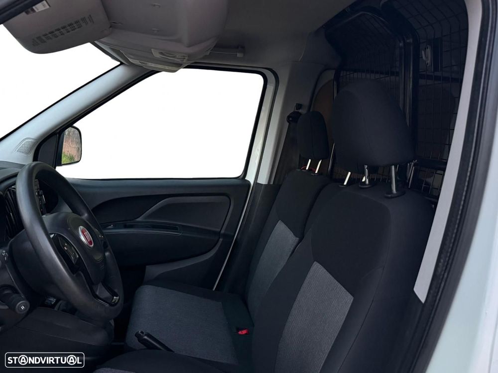 Fiat Doblo 1.6 CDTI MAXI XL 3 Lug - 4