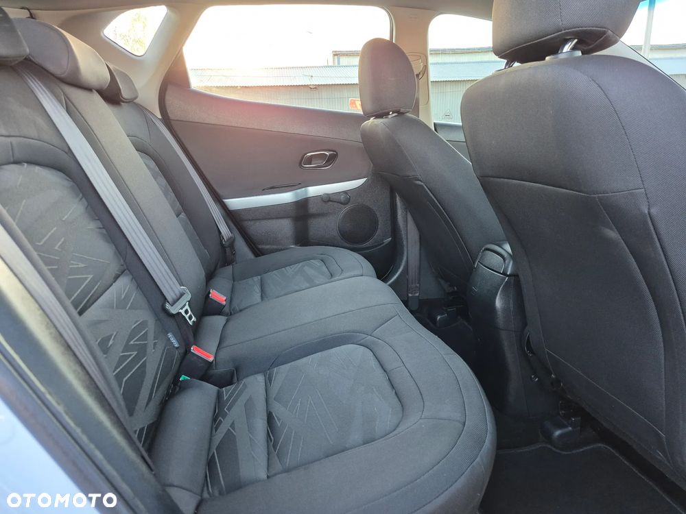 Kia Ceed 1.4 L - 9