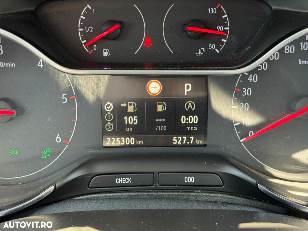 Opel Grandland X 1.6 START/STOP Ultimate Aut. - 24