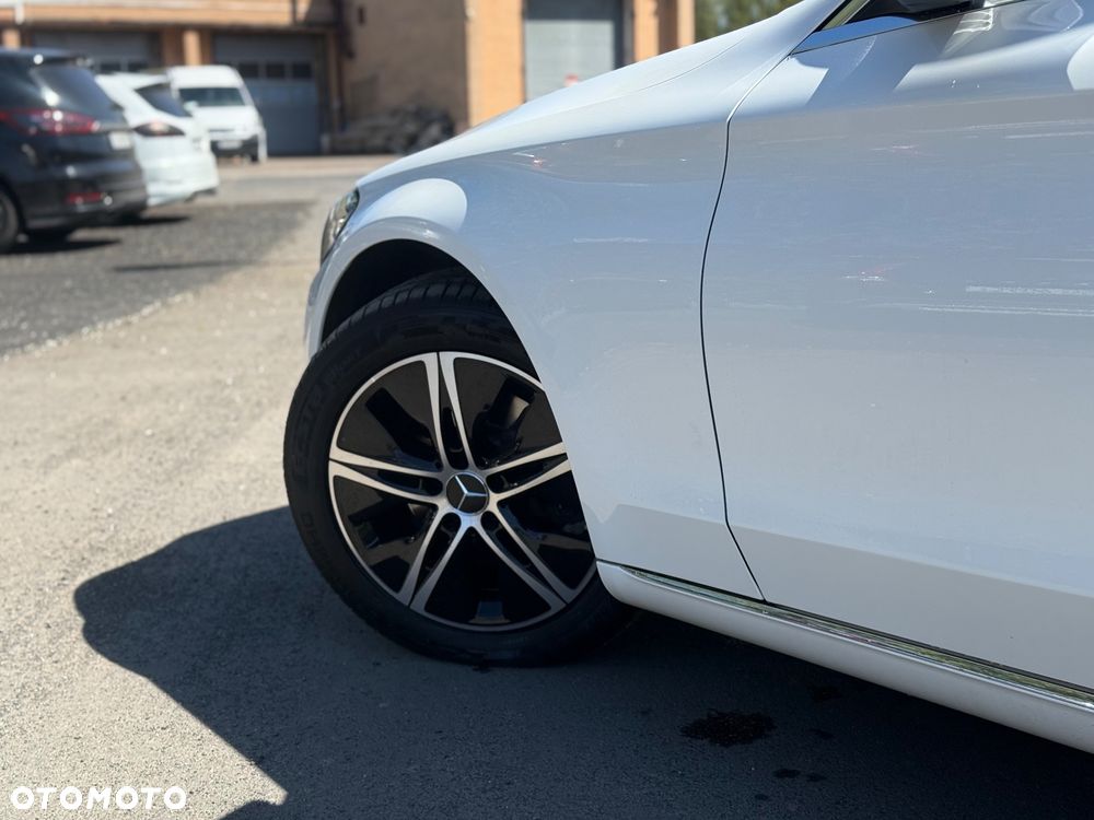 Mercedes-Benz Klasa C 200 d 9G-TRONIC Avantgarde - 6