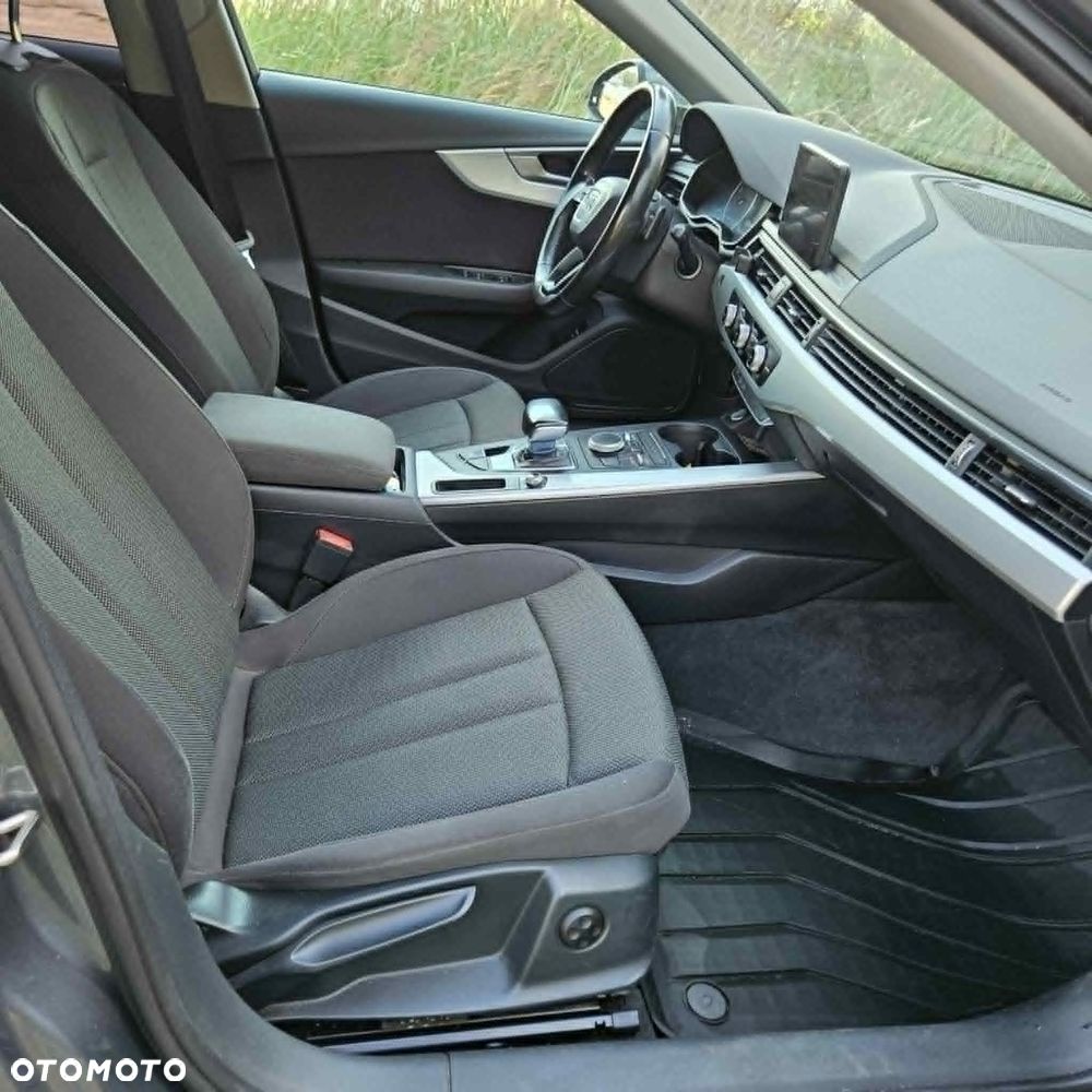 Audi A4 Avant 2.0 TDI S tronic - 11
