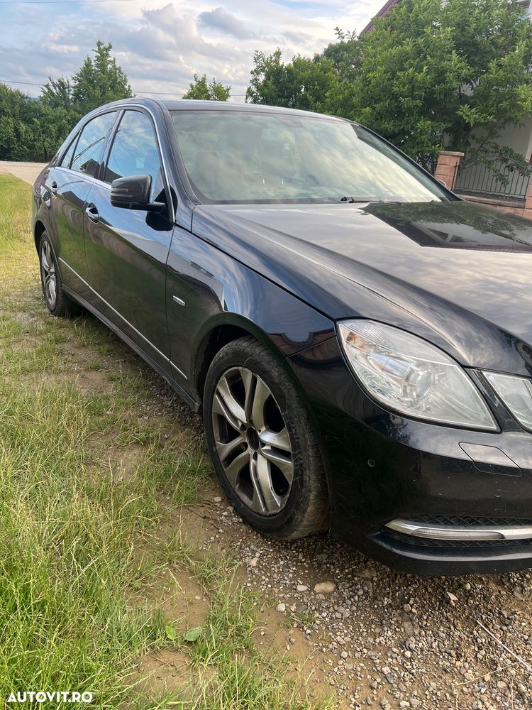 Mercedes-Benz E 220 CDI DPF BlueEFFICIENCY - 5