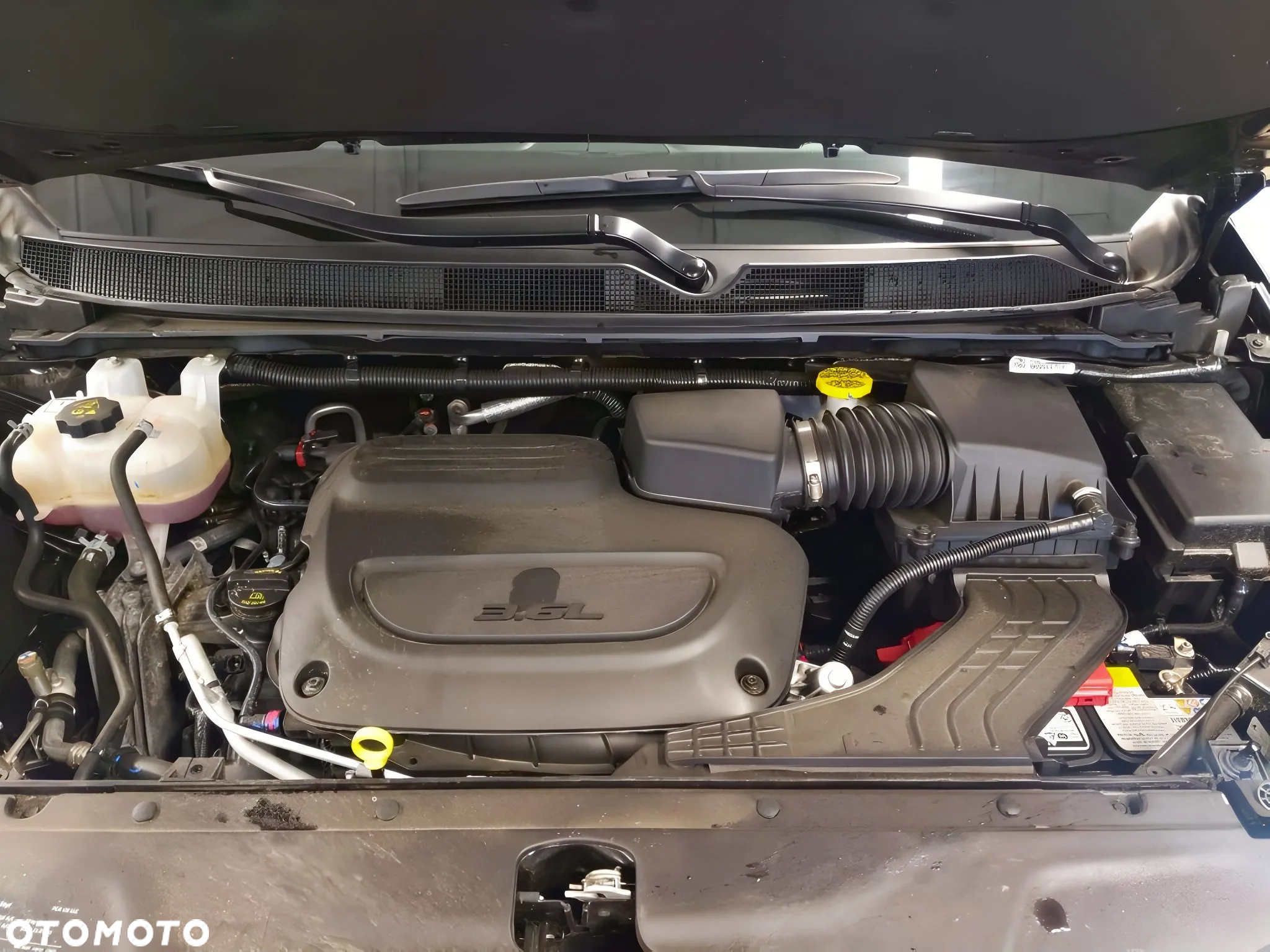 Chrysler Pacifica - 13