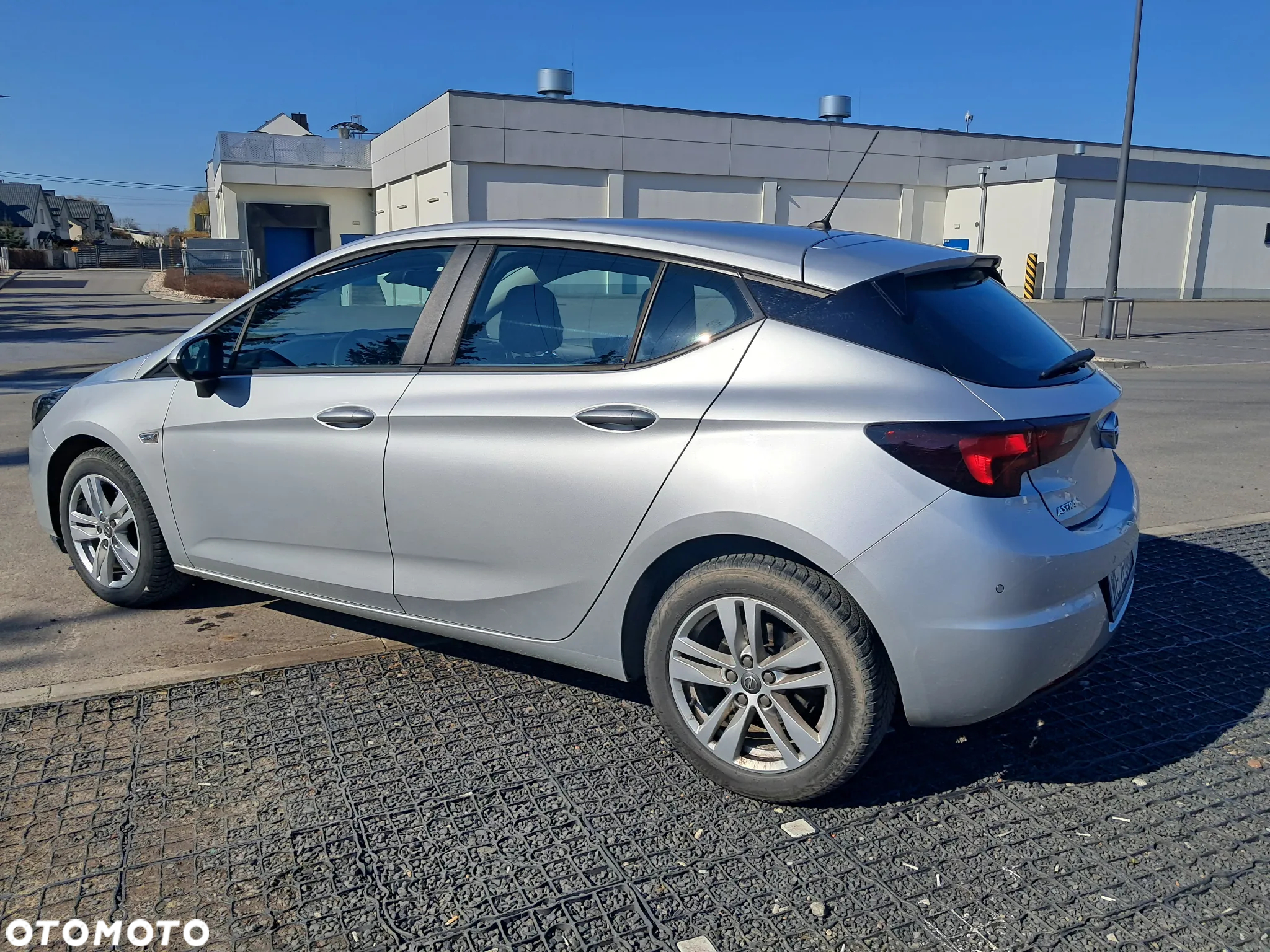 Opel Astra V 1.2 T Edition S&S - 7