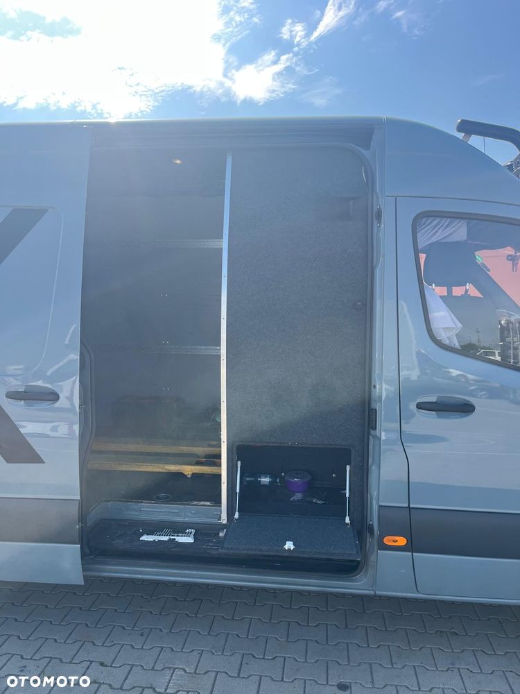 Mercedes-Benz SPRINTER - 12