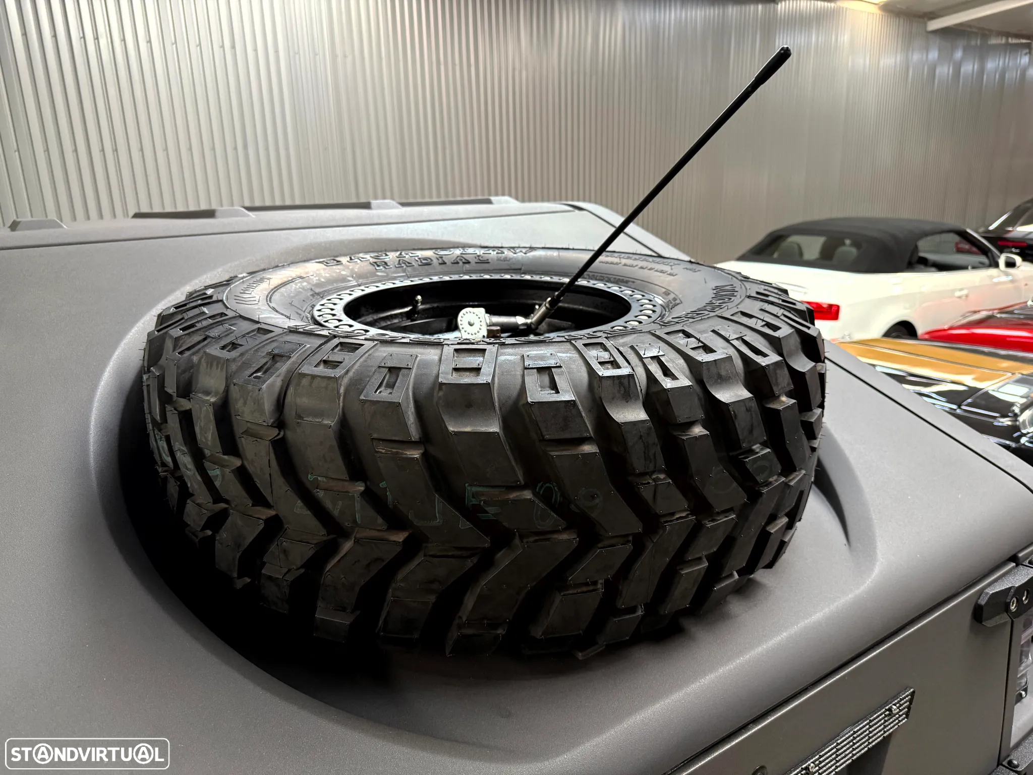 Hummer H2 Slantaback Custom 6.0 V8 - 51