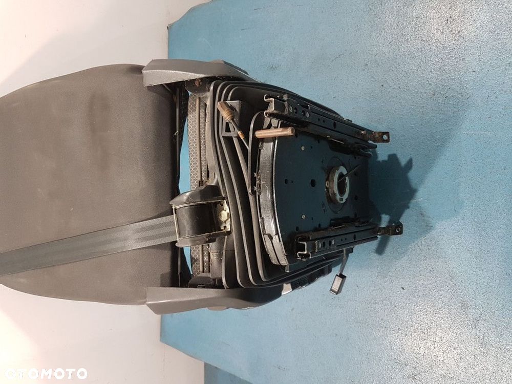 RENAULT ILIADE FOTEL KIEROWCY. - 5