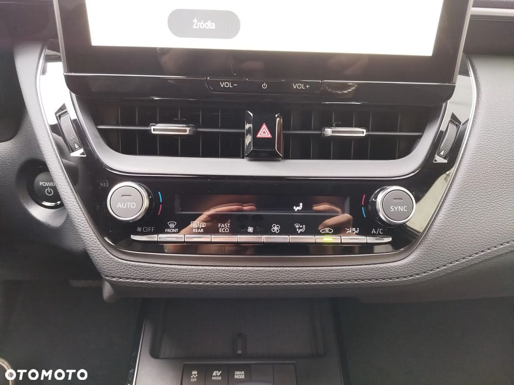Toyota Corolla Cross 2.0 Hybrid GR Sport - 13