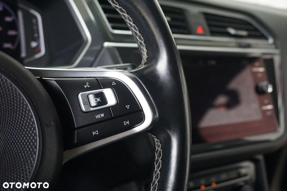 Volkswagen Tiguan - 36