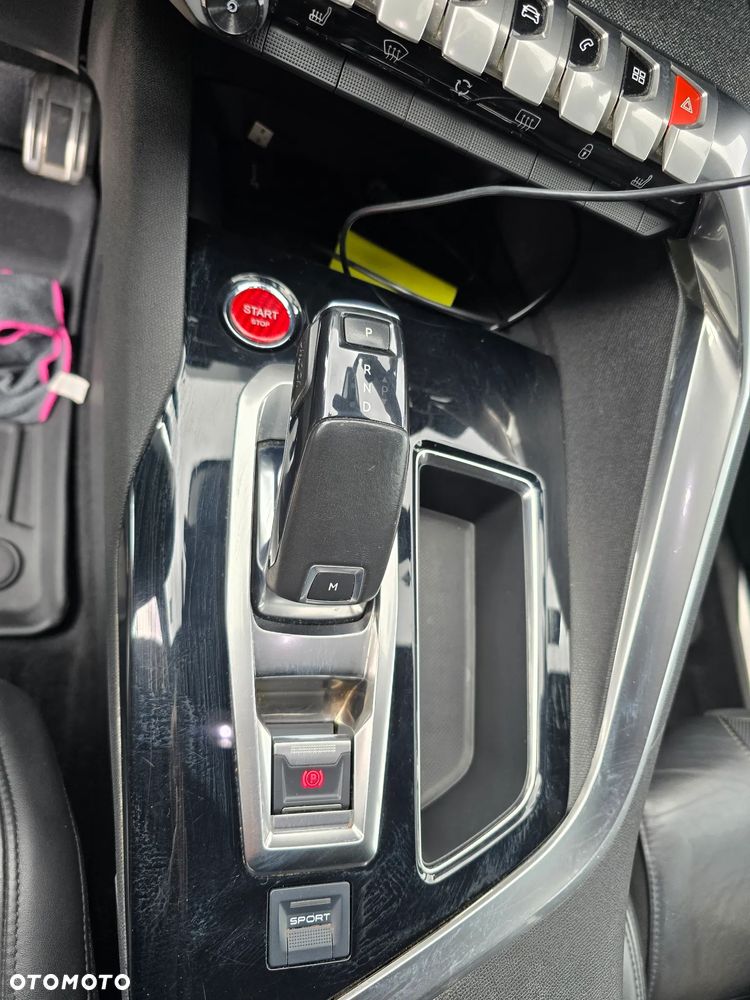 Peugeot 5008 1.6 THP Active S&S EAT6 - 30