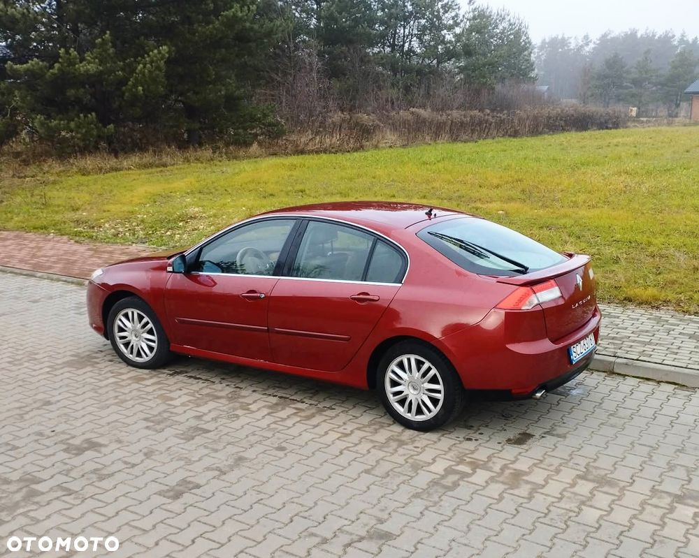Renault Laguna 2.0 dCi FAP Initiale - 10