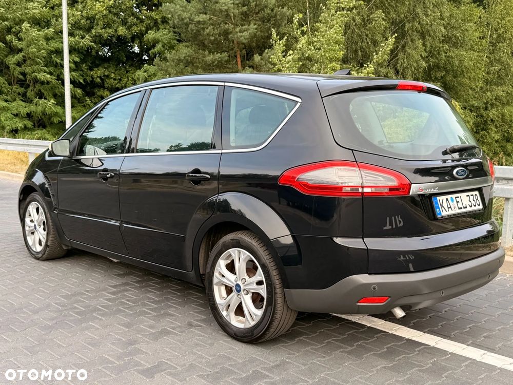 Ford S-Max - 9
