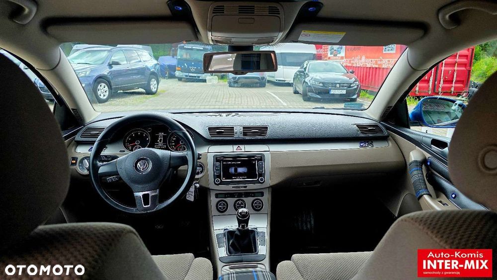 Volkswagen Passat - 28