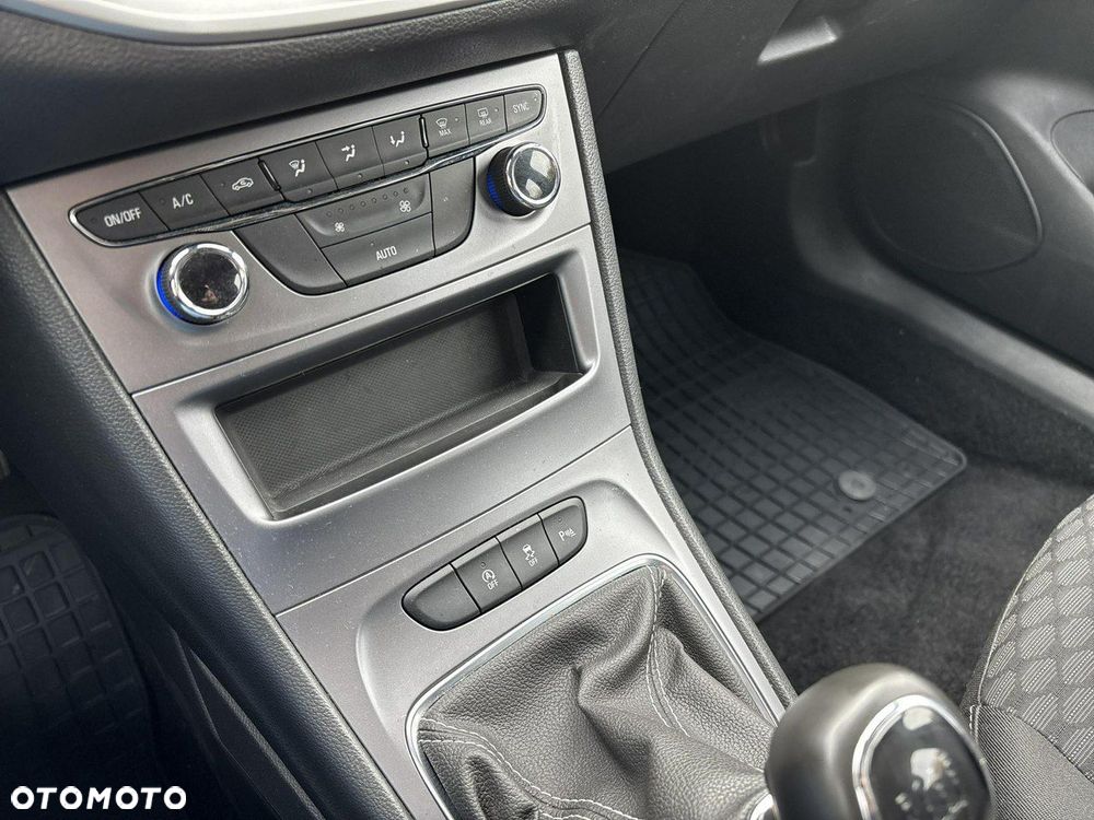 Opel Astra - 20