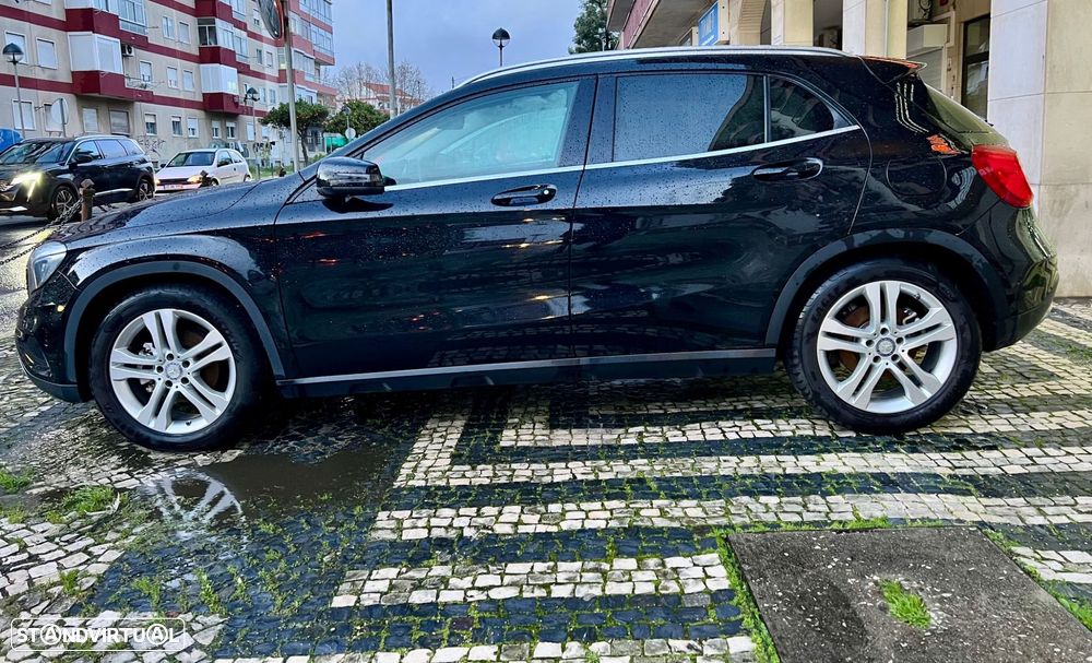 Mercedes-Benz GLA 220 d 7G-DCT Urban - 3