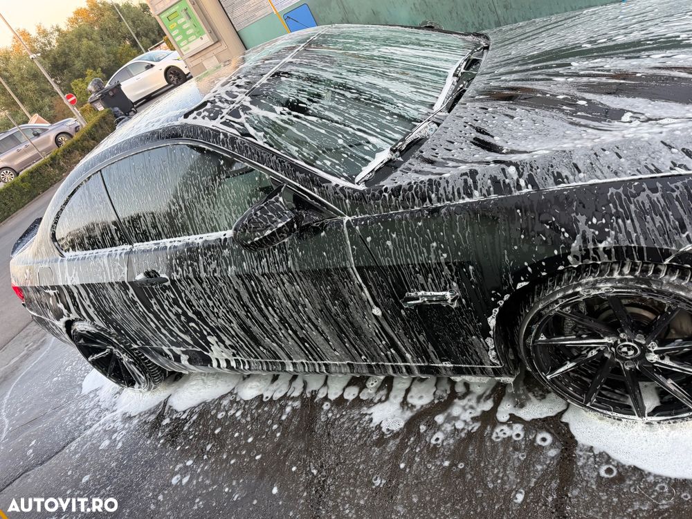 BMW Seria 3 330d - 2