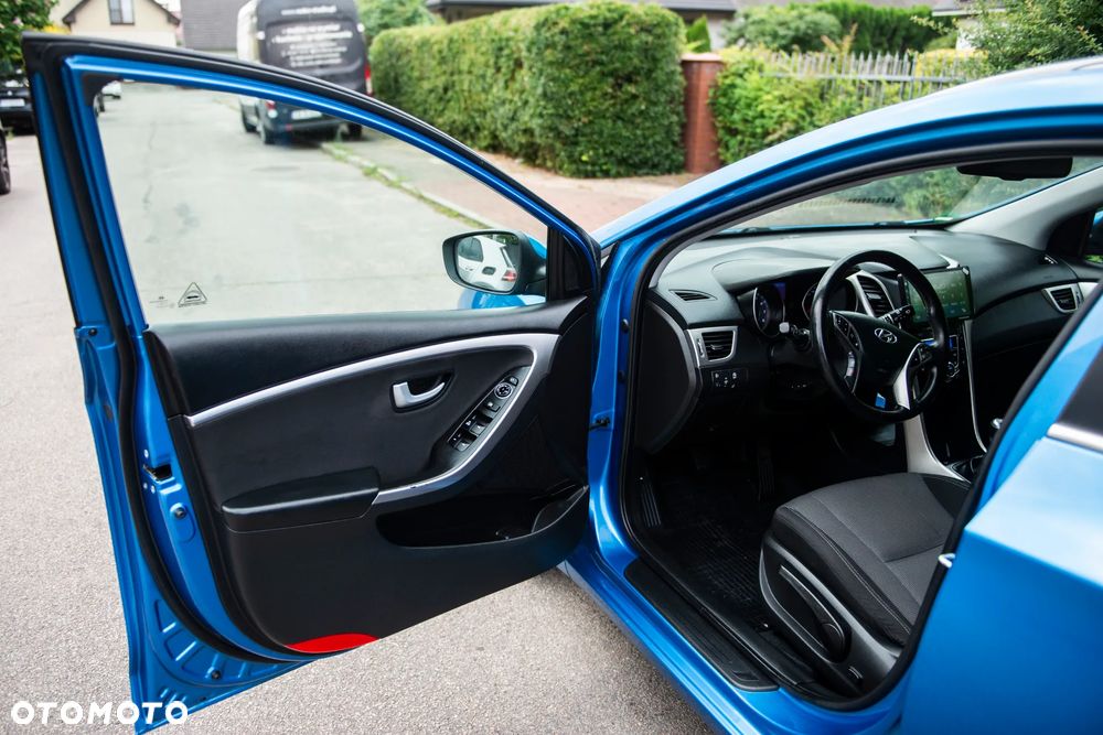 Hyundai i30 1.6 GDI Style - 17