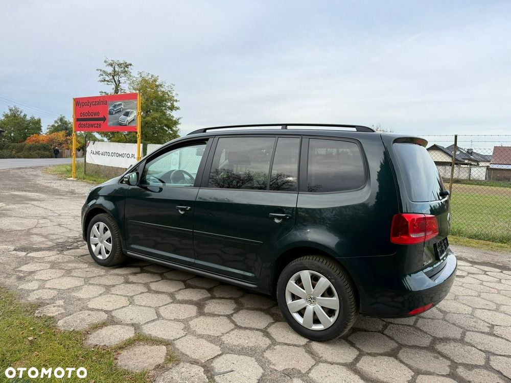 Volkswagen Touran - 20