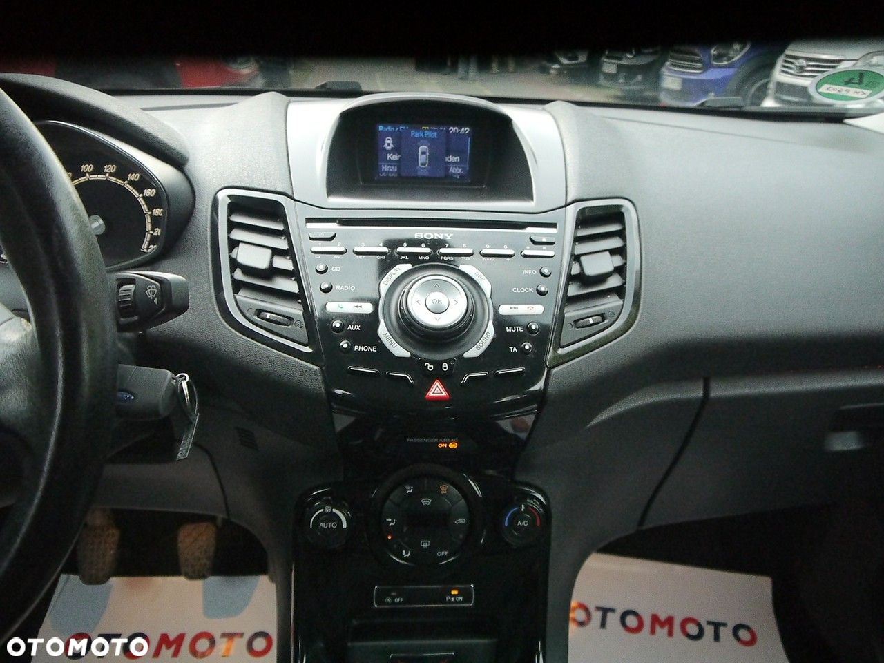 Ford Fiesta 1.0 EcoBoost Titanium - 16