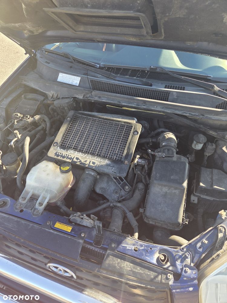 Toyota RAV4 - 8
