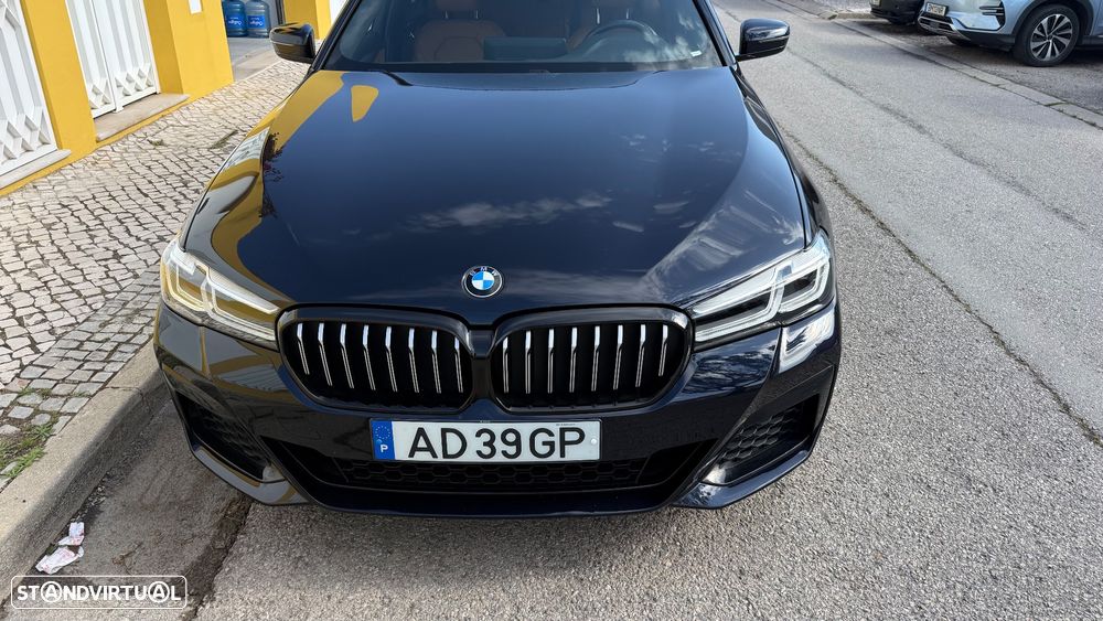 BMW 530 e Pack Desportivo M - 2
