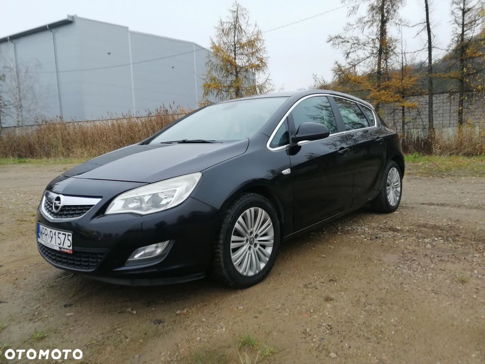 Opel Astra 1.4 T Cosmo - 1