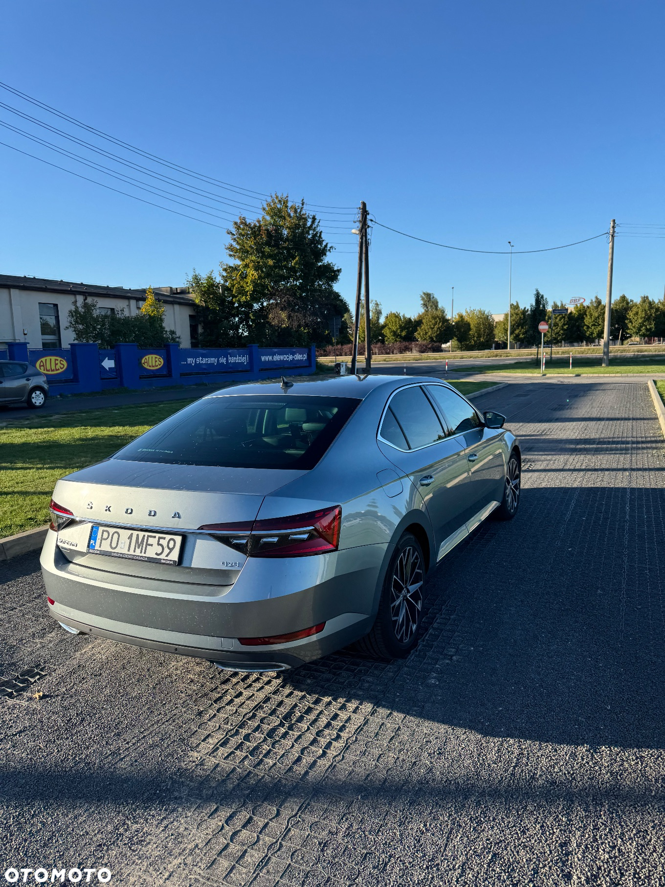 Skoda Superb 2.0 TDI SCR 4x4 L&K DSG - 12