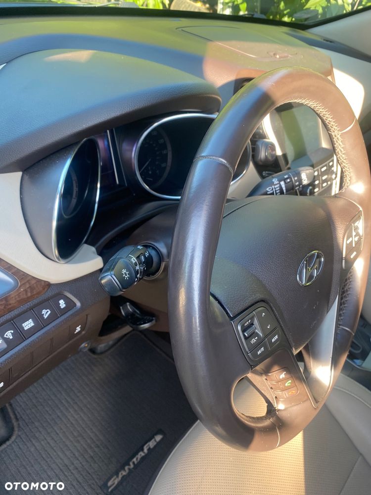 Hyundai Santa Fe 2.4 Sport Utility - 21