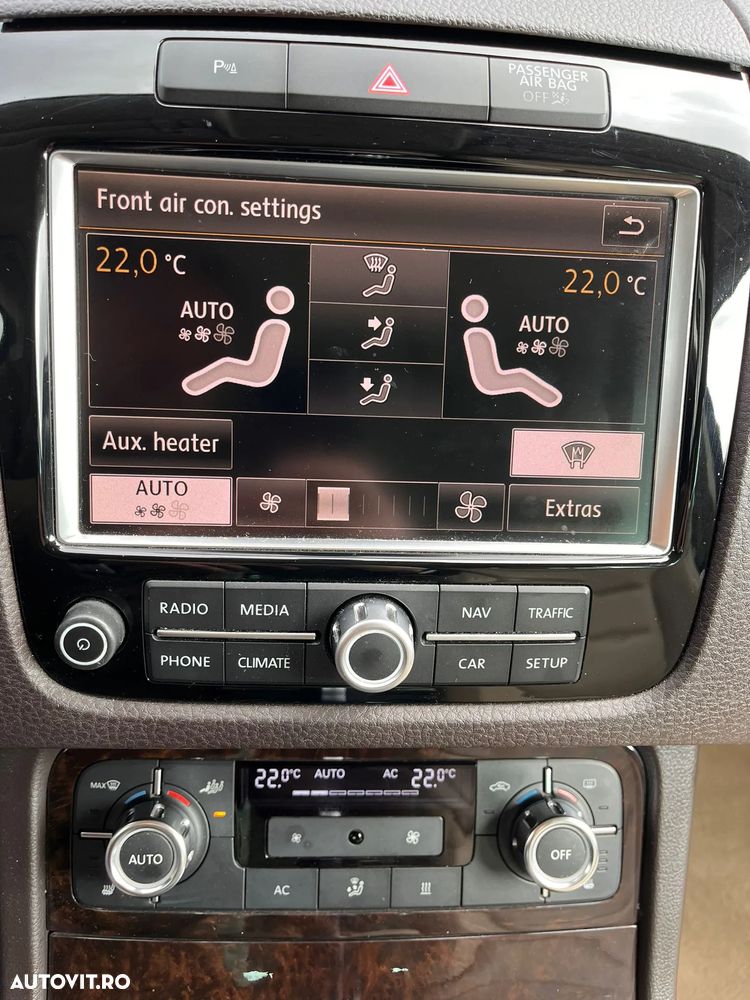 Volkswagen Touareg - 14