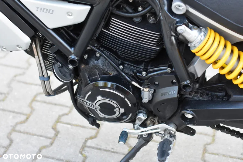Ducati Scrambler - 32
