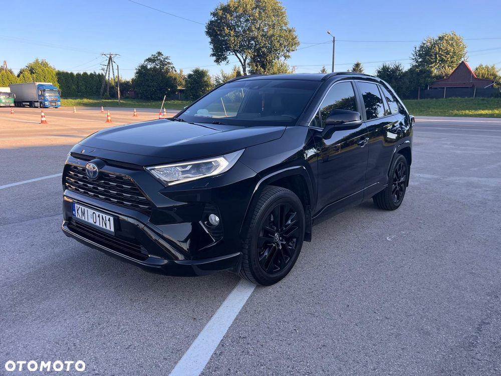 Toyota RAV4 - 1