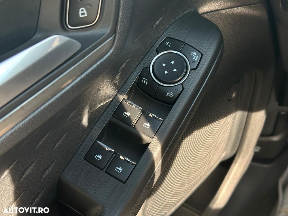 Ford Kuga 2.5 Duratec PHEV Titanium X - 32