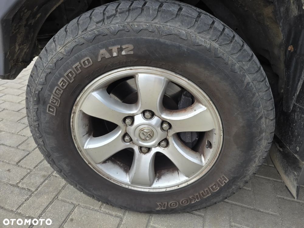 Toyota Land Cruiser - 17