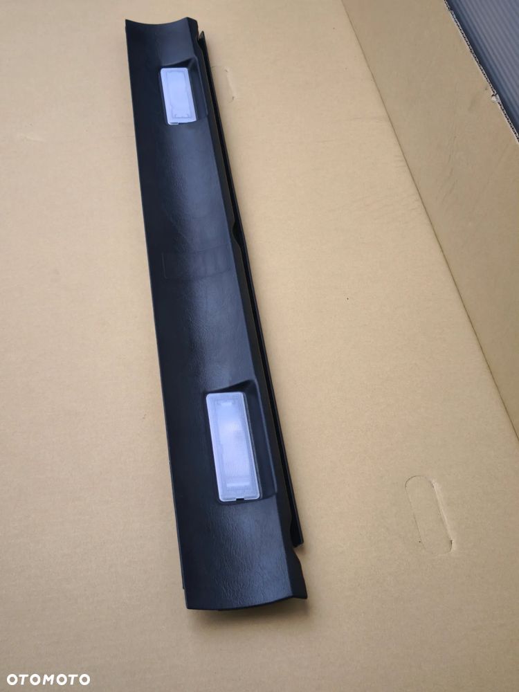Listwa tył dachu Mercedes G-klasa w463 4636950050 - 2