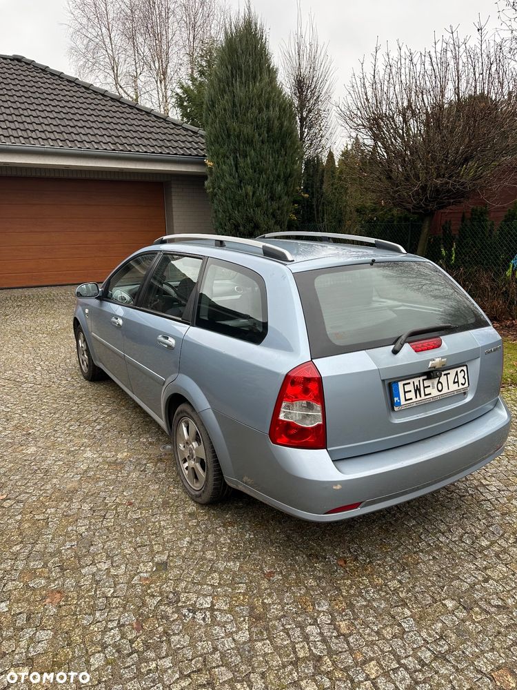 Chevrolet Nubira - 8