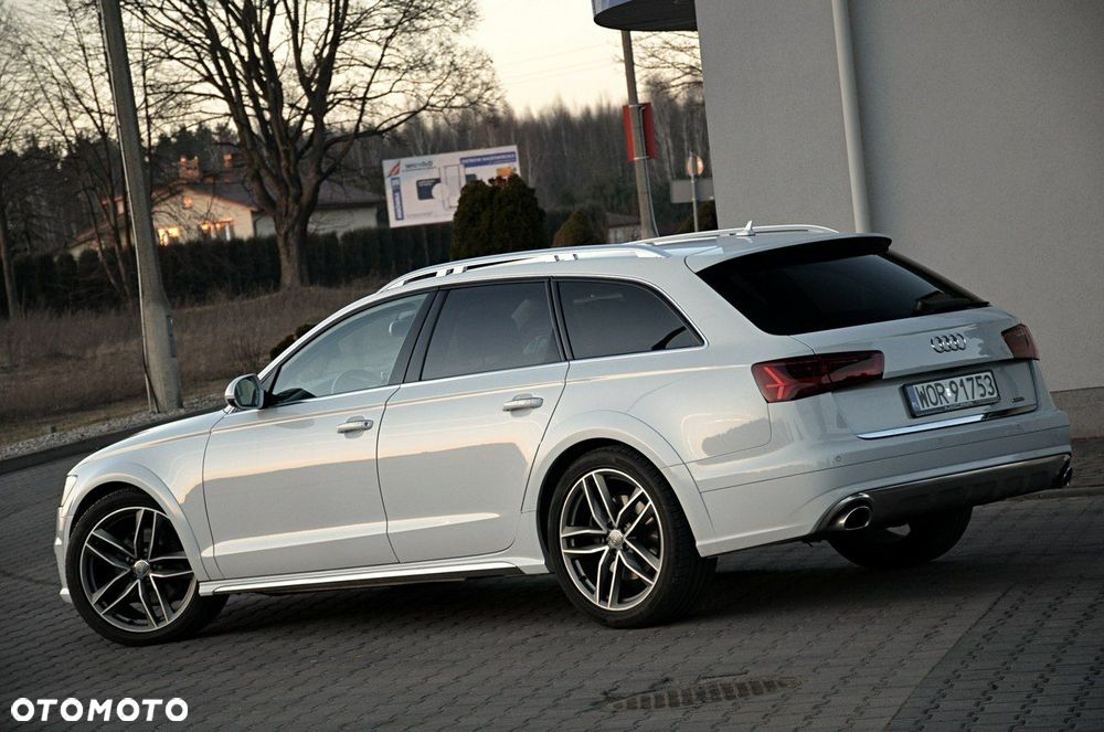 Audi A6 Allroad - 12