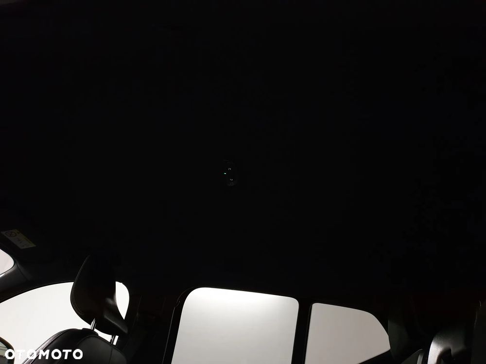 Volvo XC 40 D4 AWD R-Design - 30